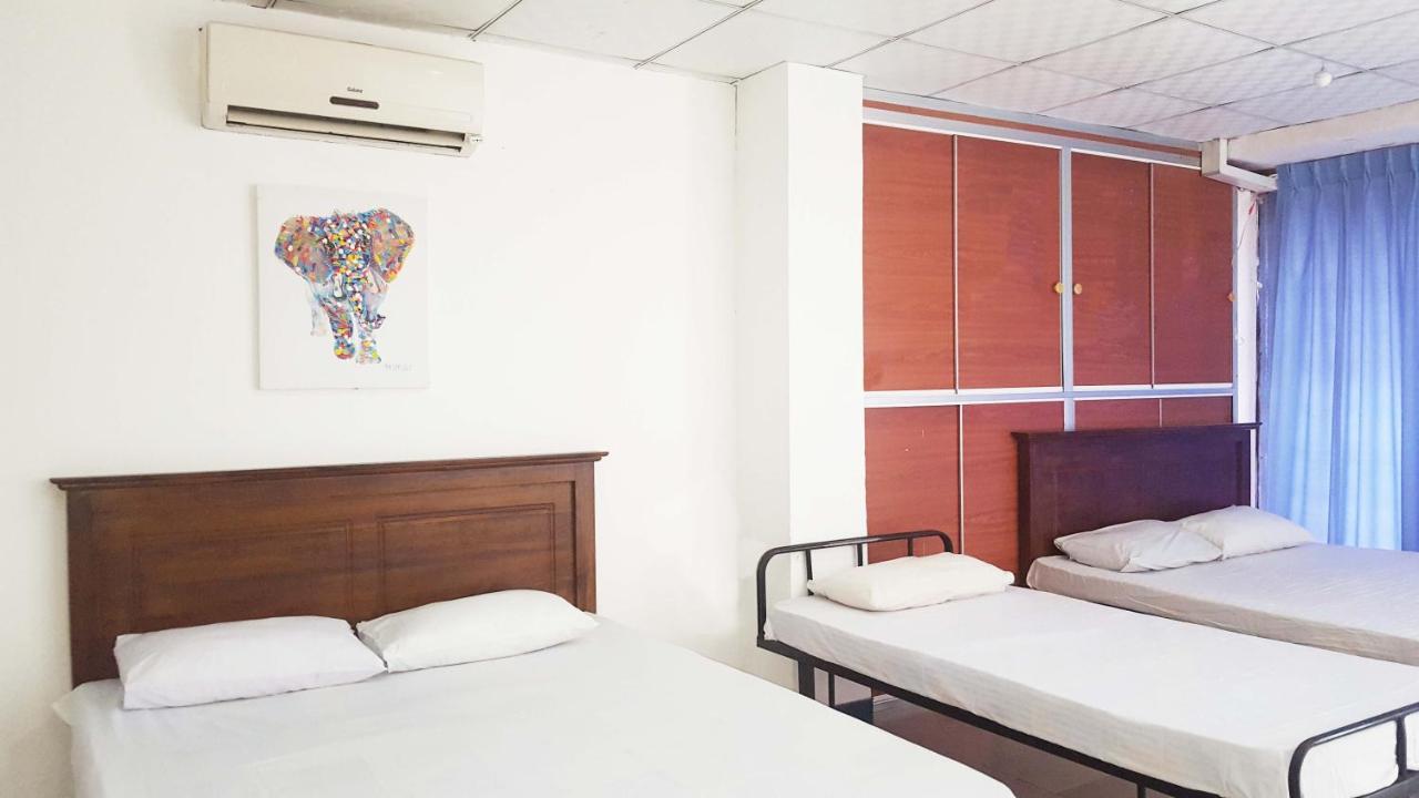 The Beehive Colombo Hotel Buitenkant foto