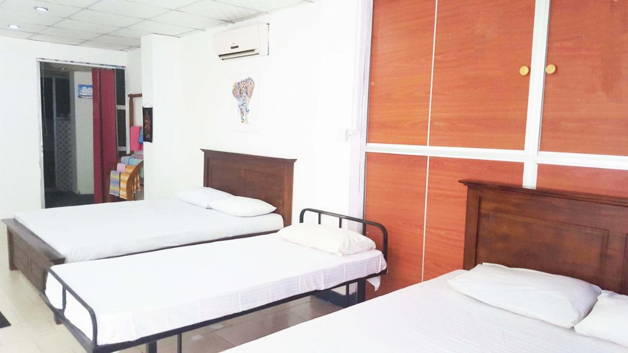 The Beehive Colombo Hotel Buitenkant foto